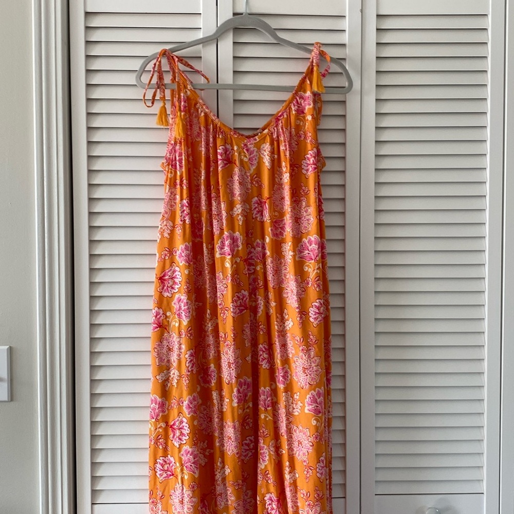 Easy breezy Old Navy sundress